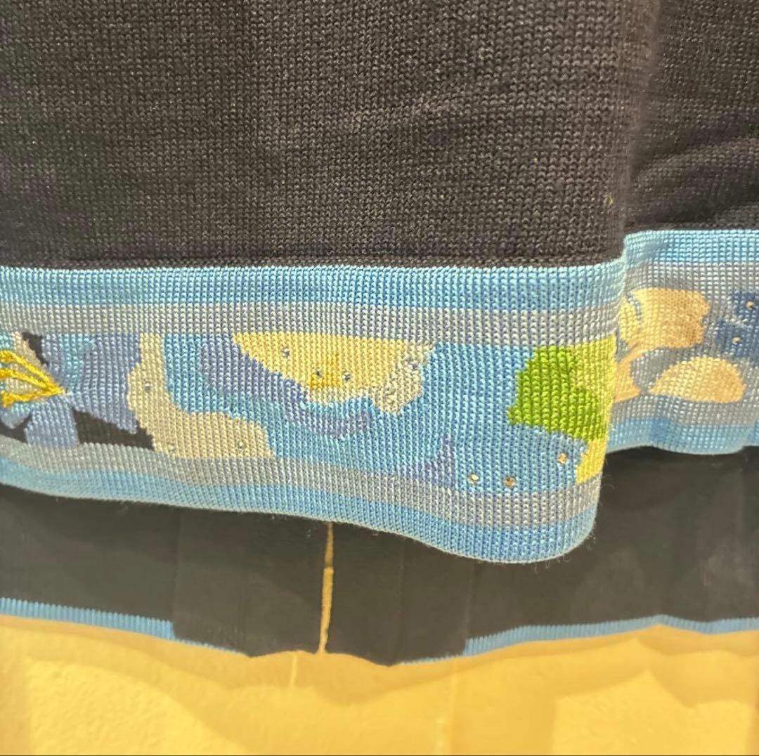 レオナール　花柄刺繍　ネイビー　カーディガン