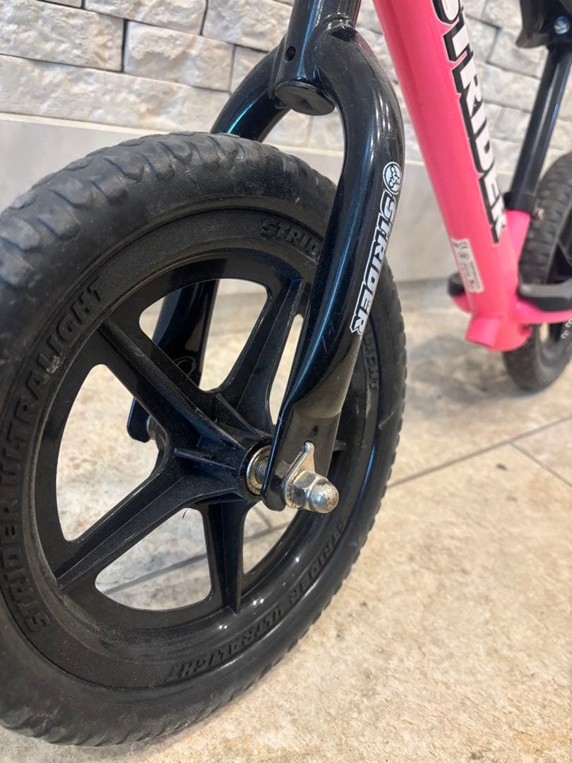 STRIDER ストライダー 12 スポーツ バランスバイク 屋内保管 ピンク