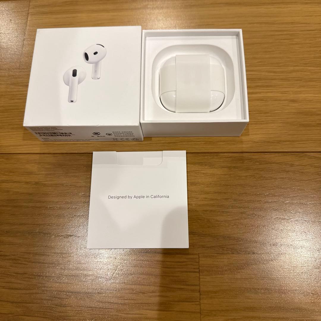 【新品同様】Apple AirPods 4 アクティブノイズ キャンセリング搭載