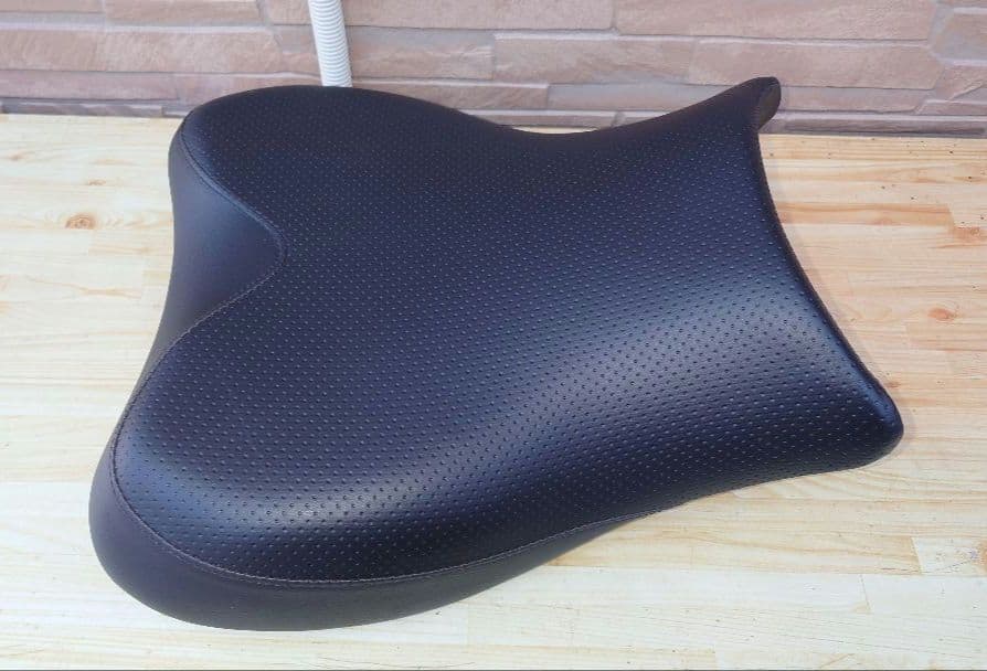 デイトナ製 COZYシート GSX1300R 隼 ハヤブサ GX72A 美品