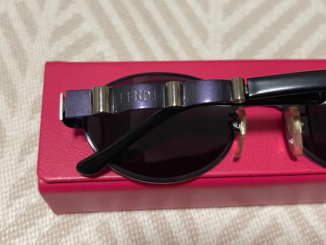 FENDI フェンディ サングラス SL7128 オーバル型 レディース
