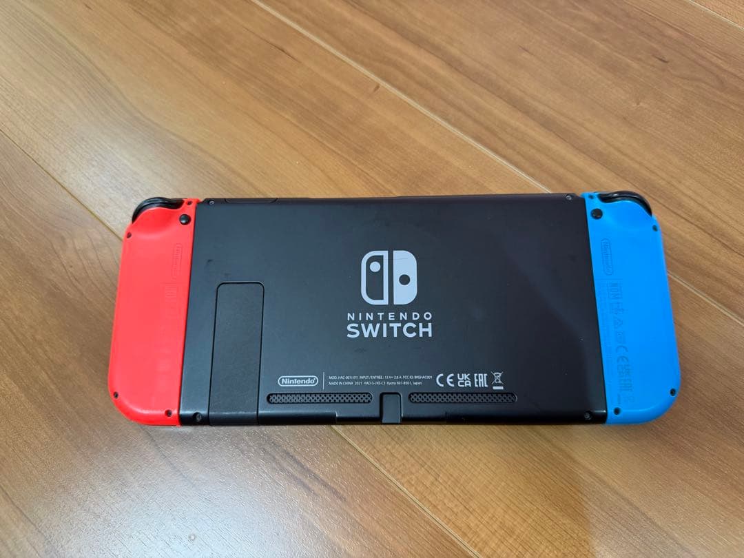 Nintendo Switch 画面傷なし 付属品完品 完動 2022年購入