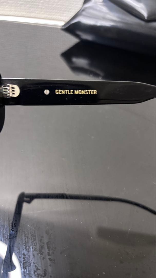 GENTLE MONSTER TAMBU ブラックサングラス