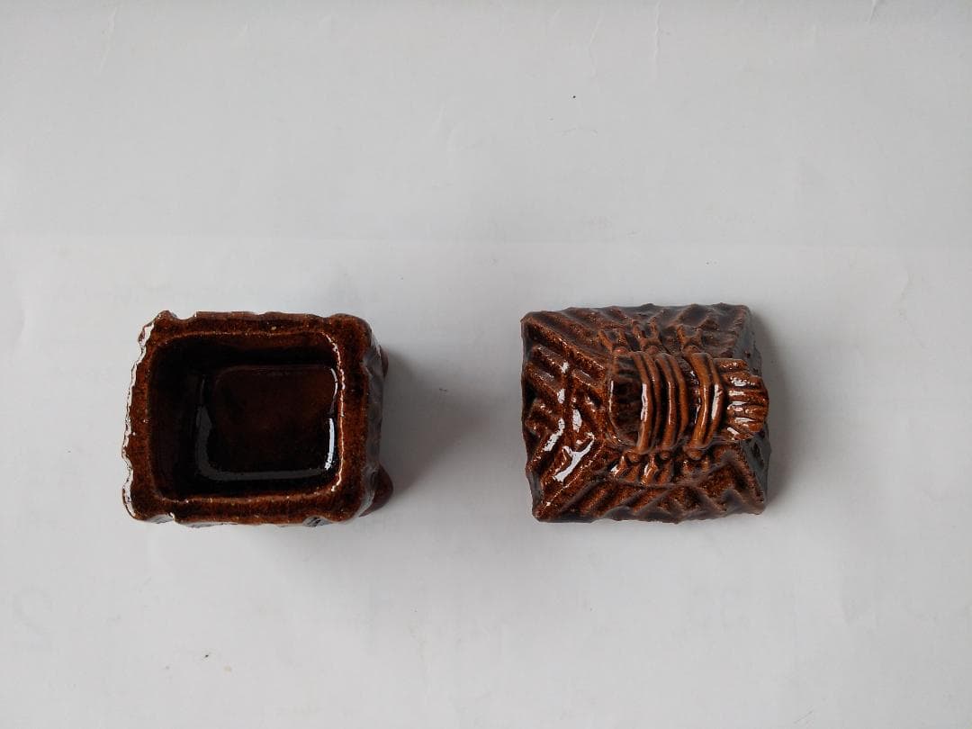 園部玄哉 作 葛屋香合 共箱 共布 栞 茶道具 香合 美品 です。