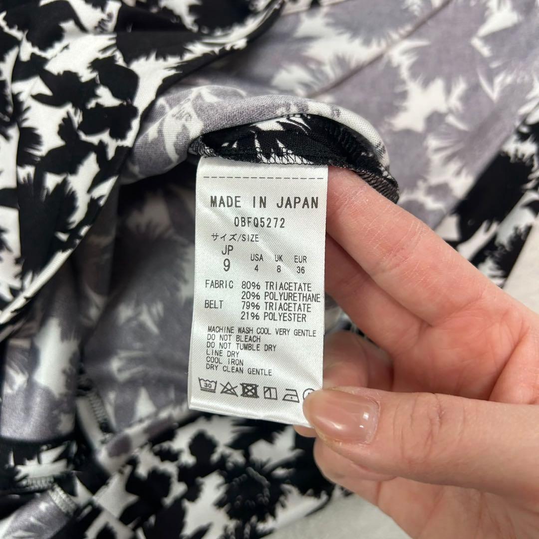 K887 新品未使用 M ケイミー 花柄 ひざ丈ワンピース ブラック レディース
