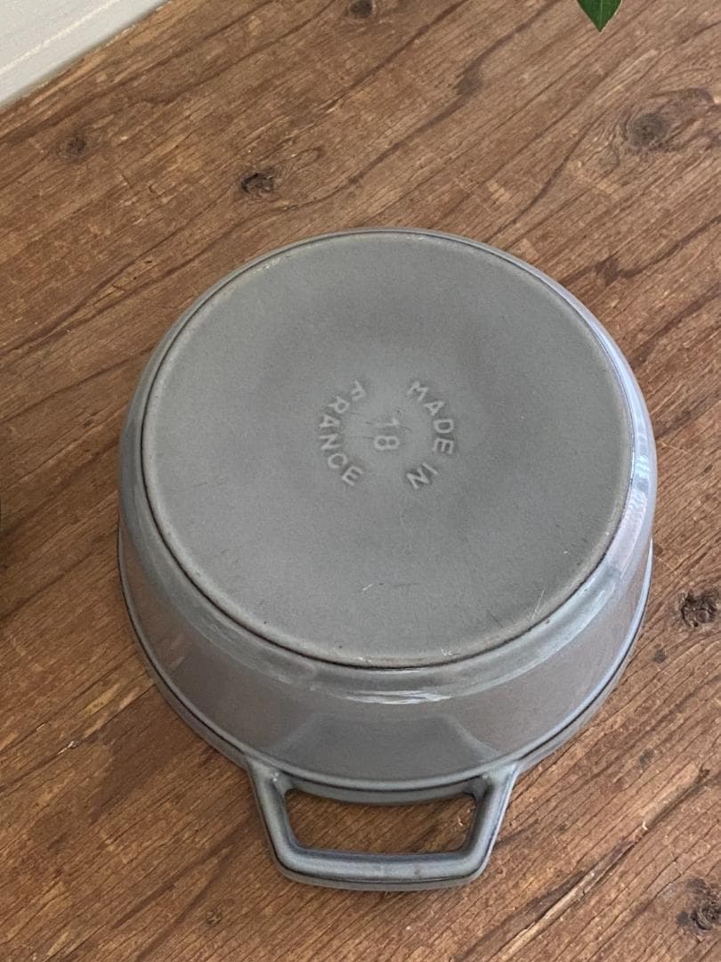STAUB 18cm 両手鍋 アニマルノブ チキン グレー