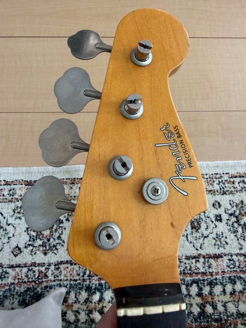 FENDER Japan プレベ　ダイナ楽器製