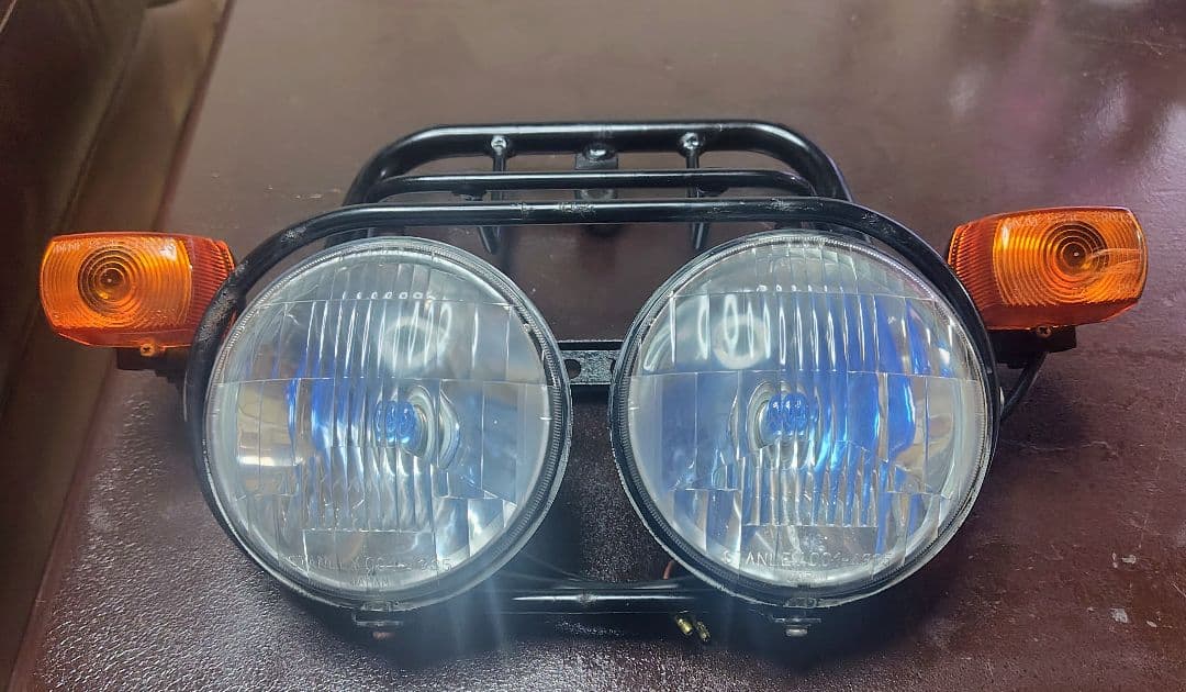 ホンダズーマー AF58 純正ヘッドライト ステー ウインカー【中古・お買得品】
