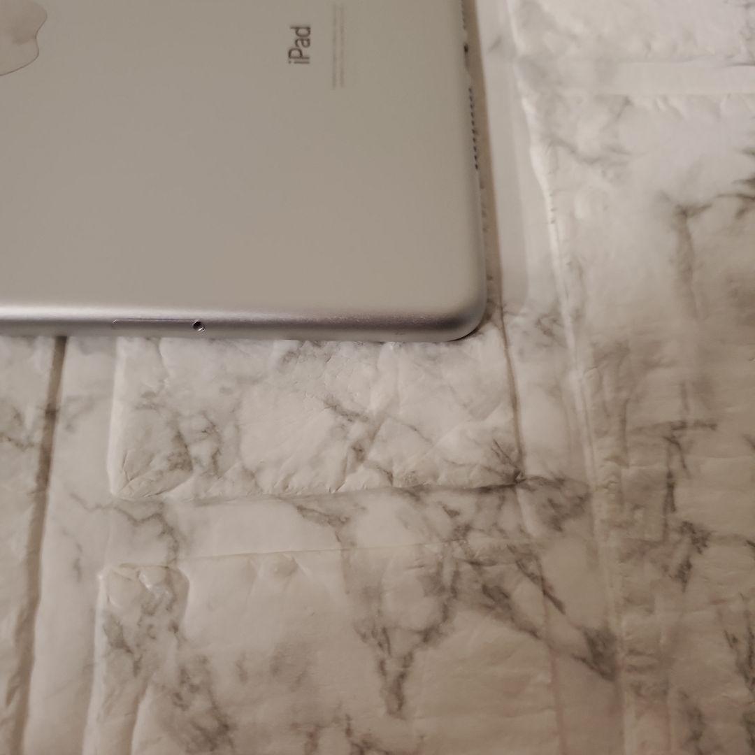 158 iPad mini5 5世代 64GB SIMフリー シルバー