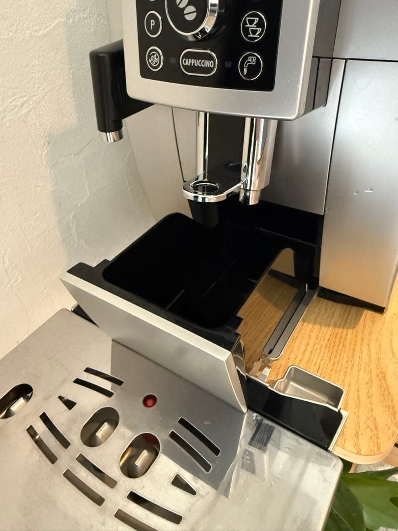 De'Longhi Magnifica S エスプレッソマシン