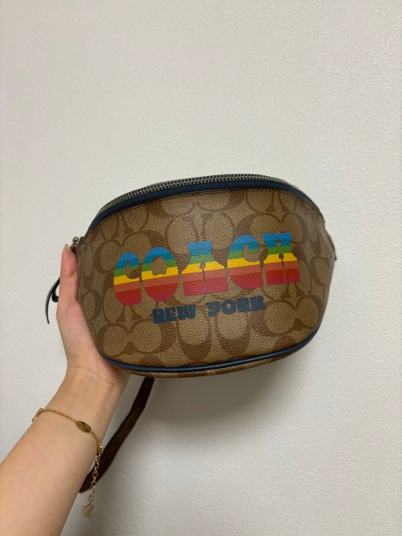 E*a様 【超美品】コーチ　ウェストバッグ