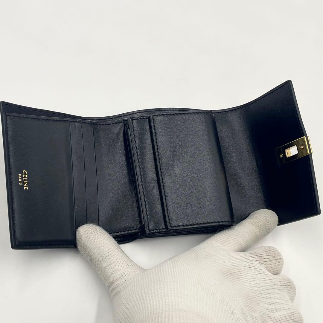 【未使用級】セリーヌ セーズ スモールトリフォールドウォレット 三つ折り財布 黒