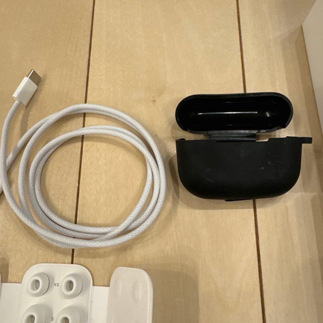 AirPods Pro 第2世代MTJV3J/Aシリコンカバー付き