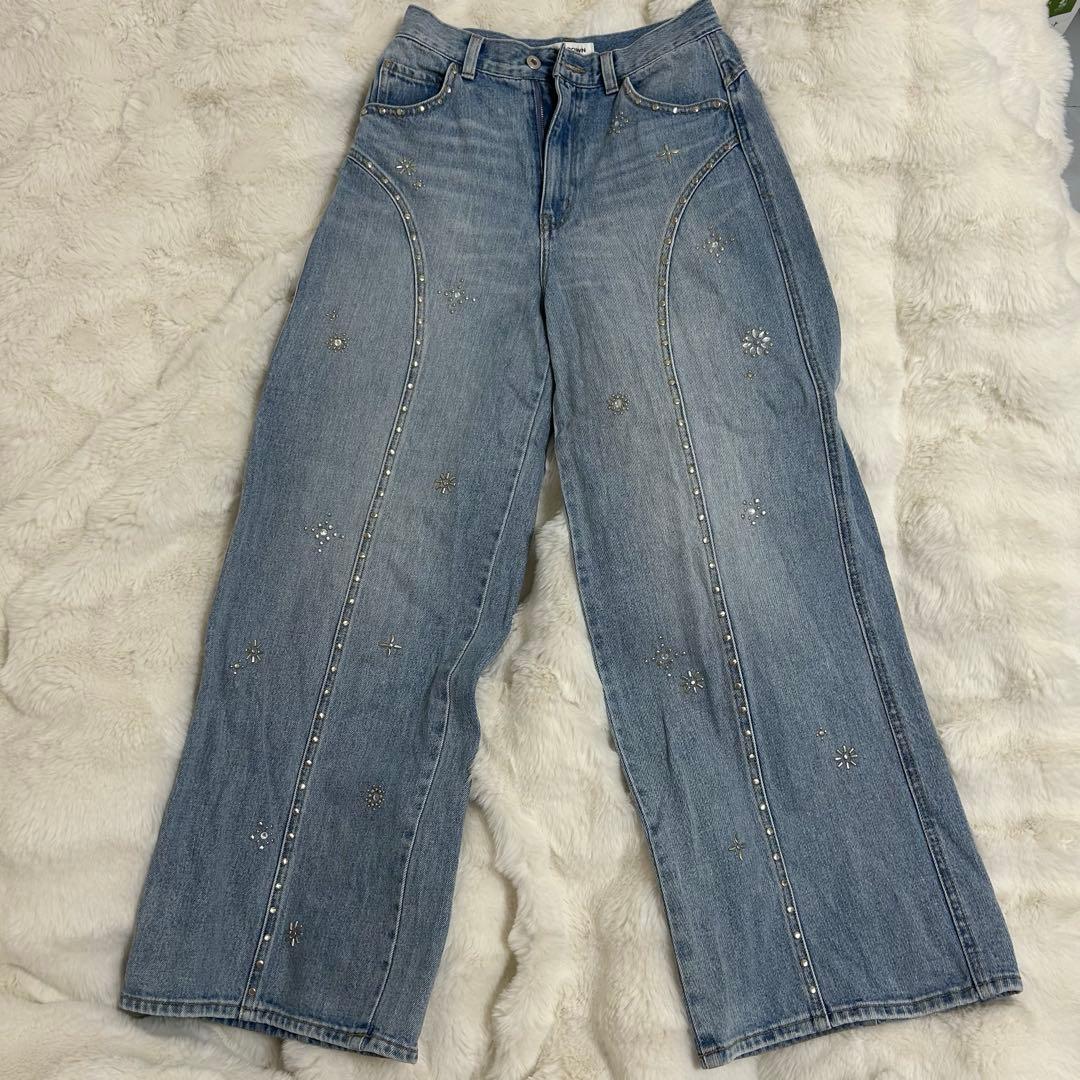 【本日限定値下げ】美品LILY BROWN ビジュースタッズワイドデニムパンツ