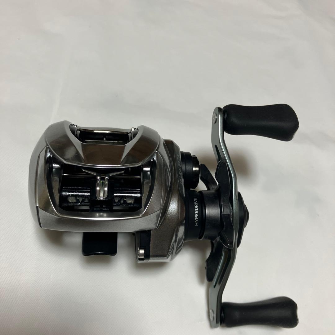 極上品！ダイワ　21 ジリオン　SV TW 1000XHL