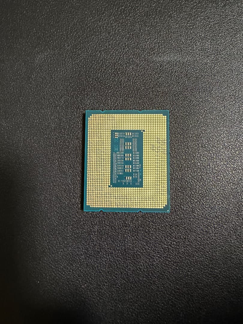 【美品】Intel Core i7-13700 CPU 本体のみ