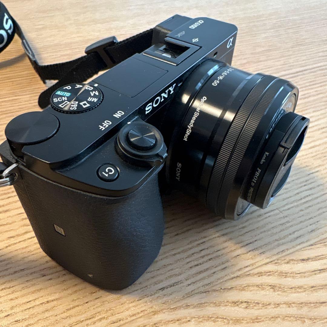 Sony α6100ミラーレスカメラ ダブルズームレンズキット ブラック