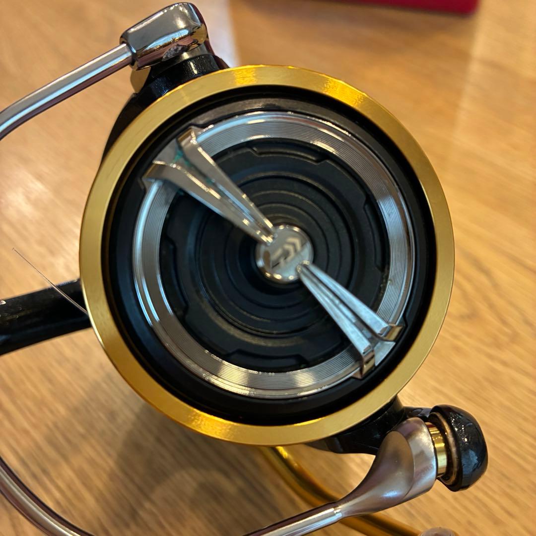 DAIWA 18レガリスLT 5000D-CXH