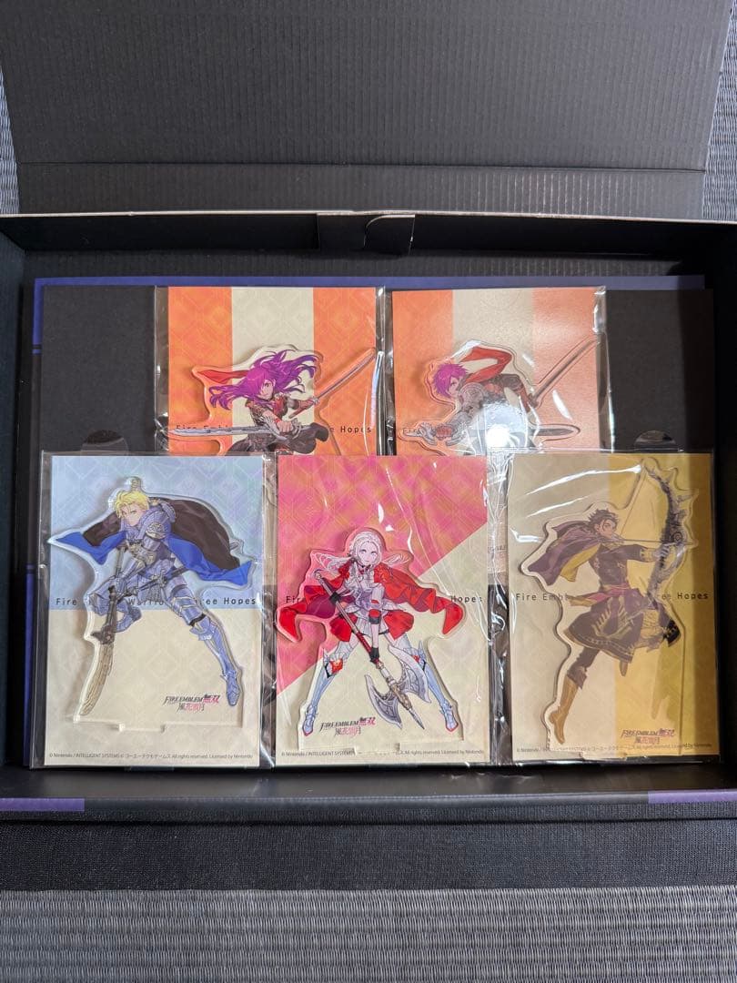 【美品】ファイアーエムブレム無双風花雪月　トレジャーボックス