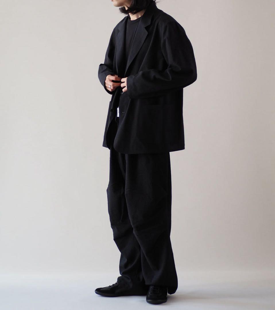 は*ほ様 美品　comoli 3b ウールジャケット　24ss サイズ2 チャコ
