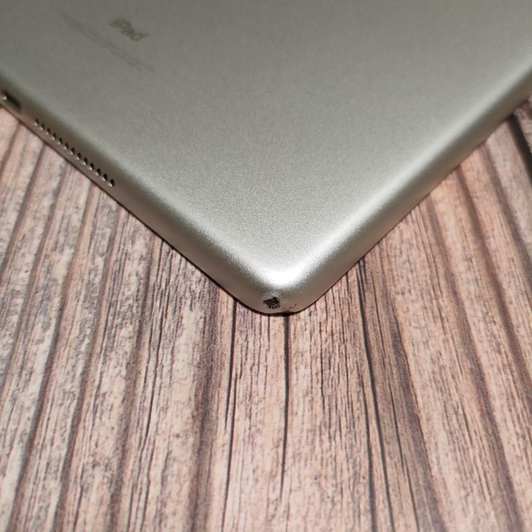 iPad 第6世代 32GB SIMフリー バッテリー96%