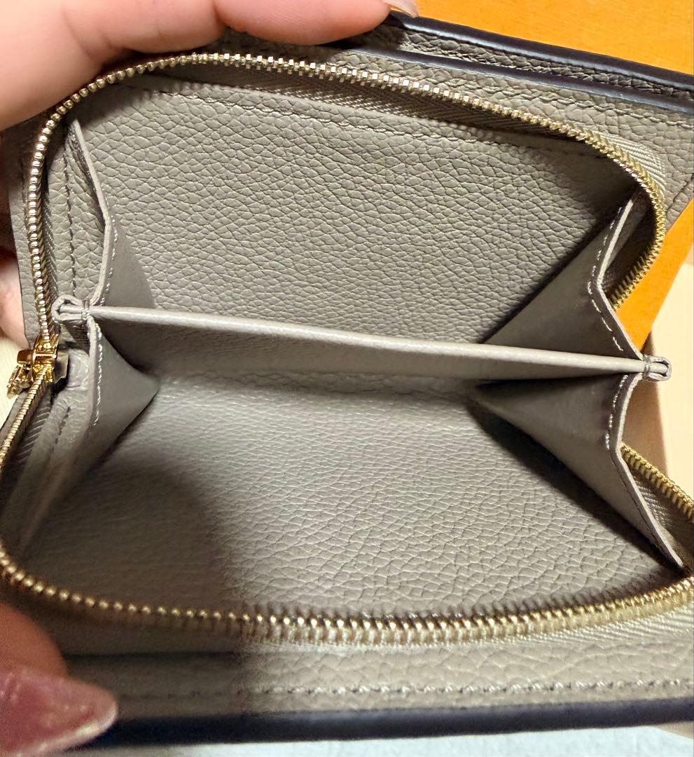 ゆず様Louis Vuitton 二つ折り財布 グレージュ美品