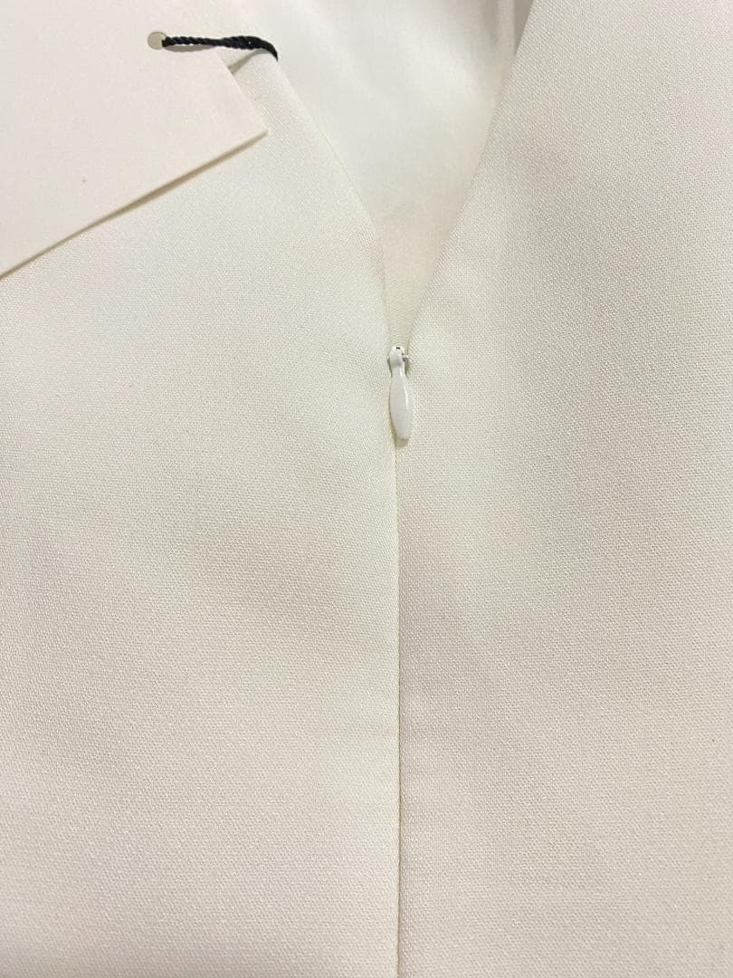 新品 ZARA パフスリーブトップス 白色 XS