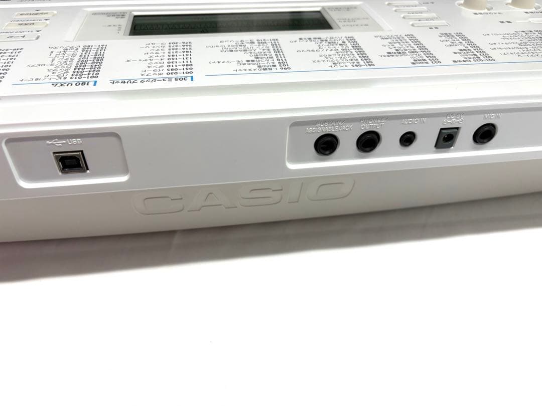 【極美品】電子ピアノ CASIO LK-208 光ナビ　スタンドなど付属品あり
