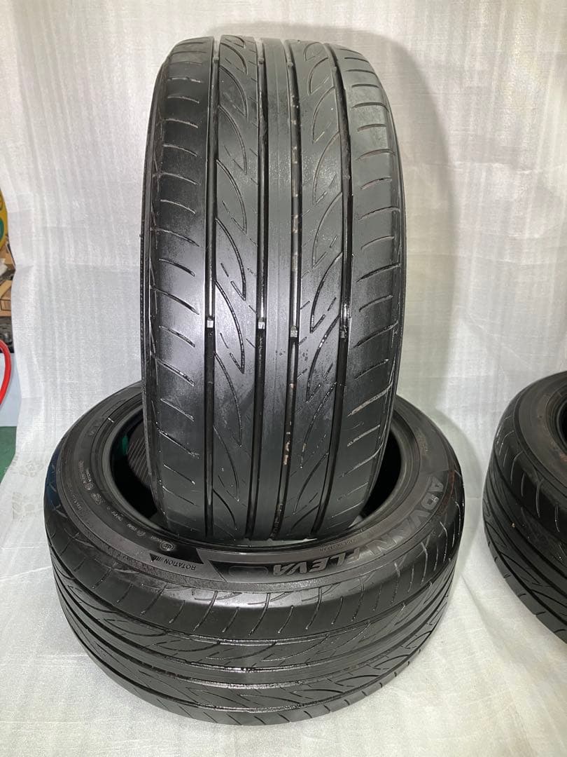 タイヤ ヨコハマ　アドバン FLEVA V701 235/45R17 4本セット