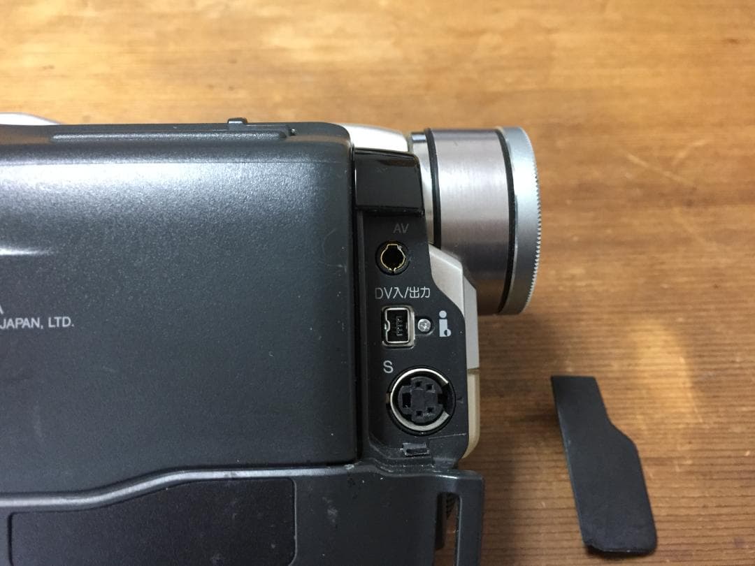美品 撮影再生ダビングOK　Victor　GR-DVA11　付属品有　液晶大画面