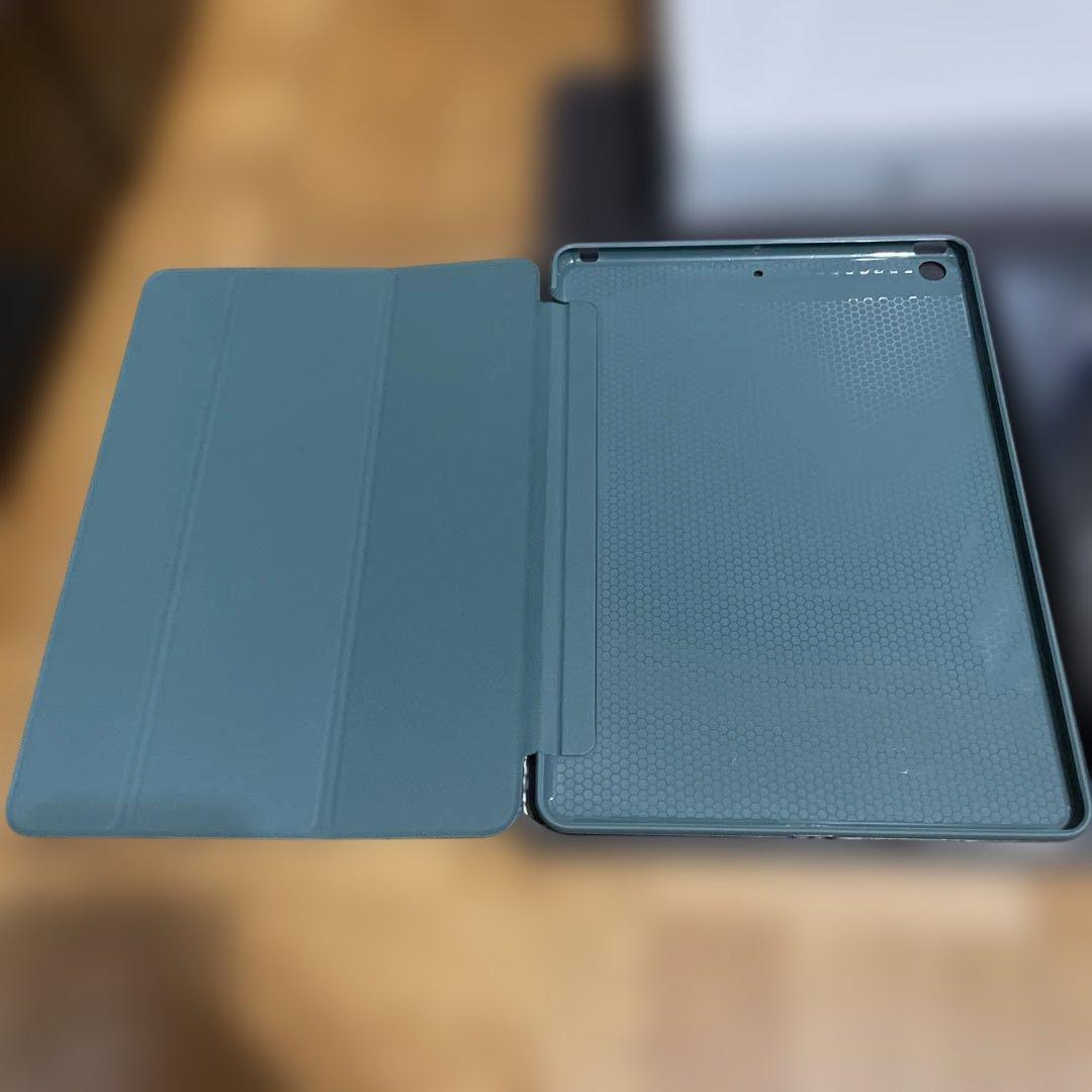 iPad 10.2 第7世代 アップル認定整備済み品 32GBwi-fiケース付