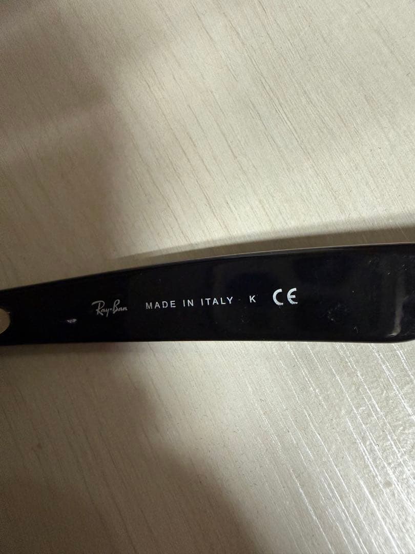 Ray-Banウェイファーラー RB-2132-F 美品