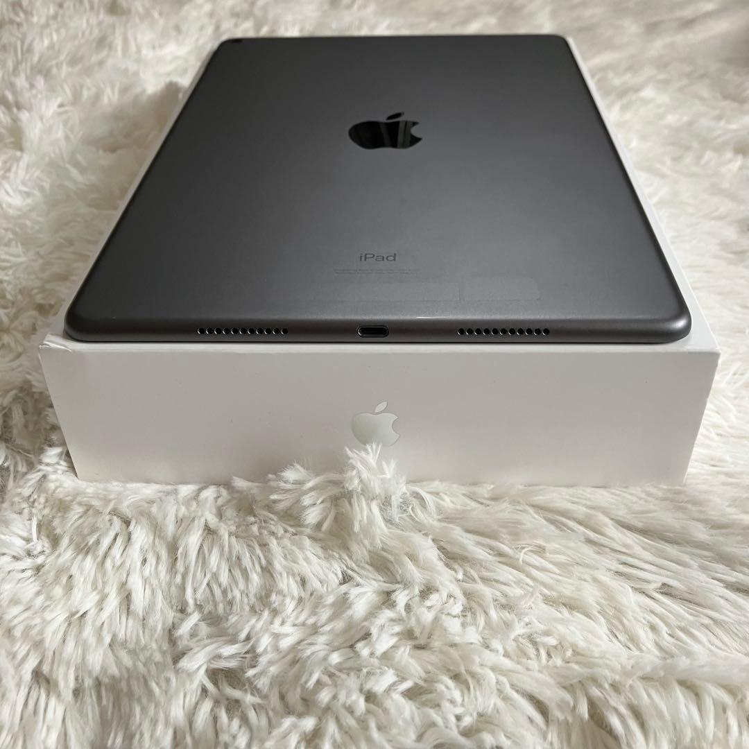 【完動品】iPad Air3 256GB 【すぐ発送】【付属品】