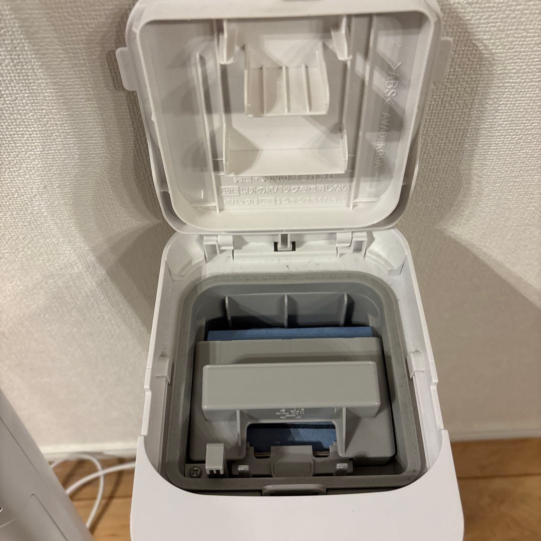 Panasonicセパレート型コードレススティック掃除機MC-NS100K
