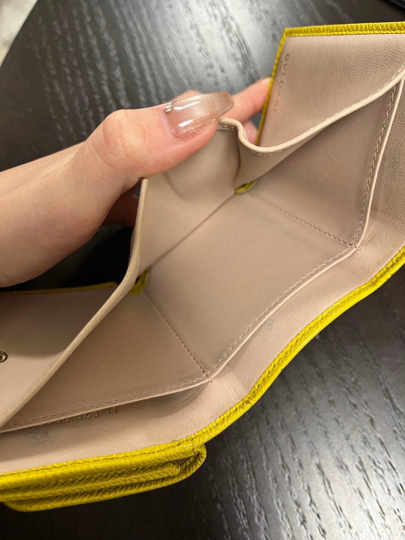 ブルガリ 三つ折り財布