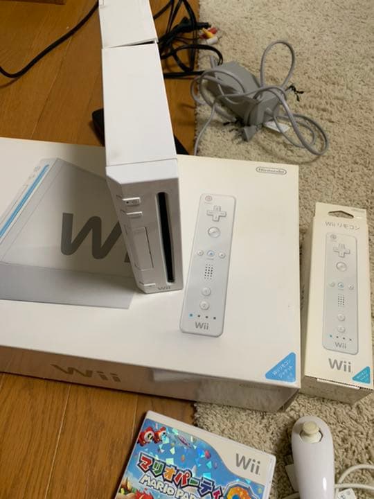 Nintendo Wii  ホワイト　本体ソフトセット売り　マリオ