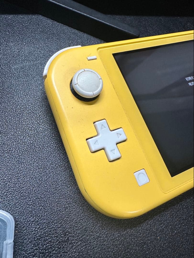 ジャンクNintendo Switch Lite イエロー