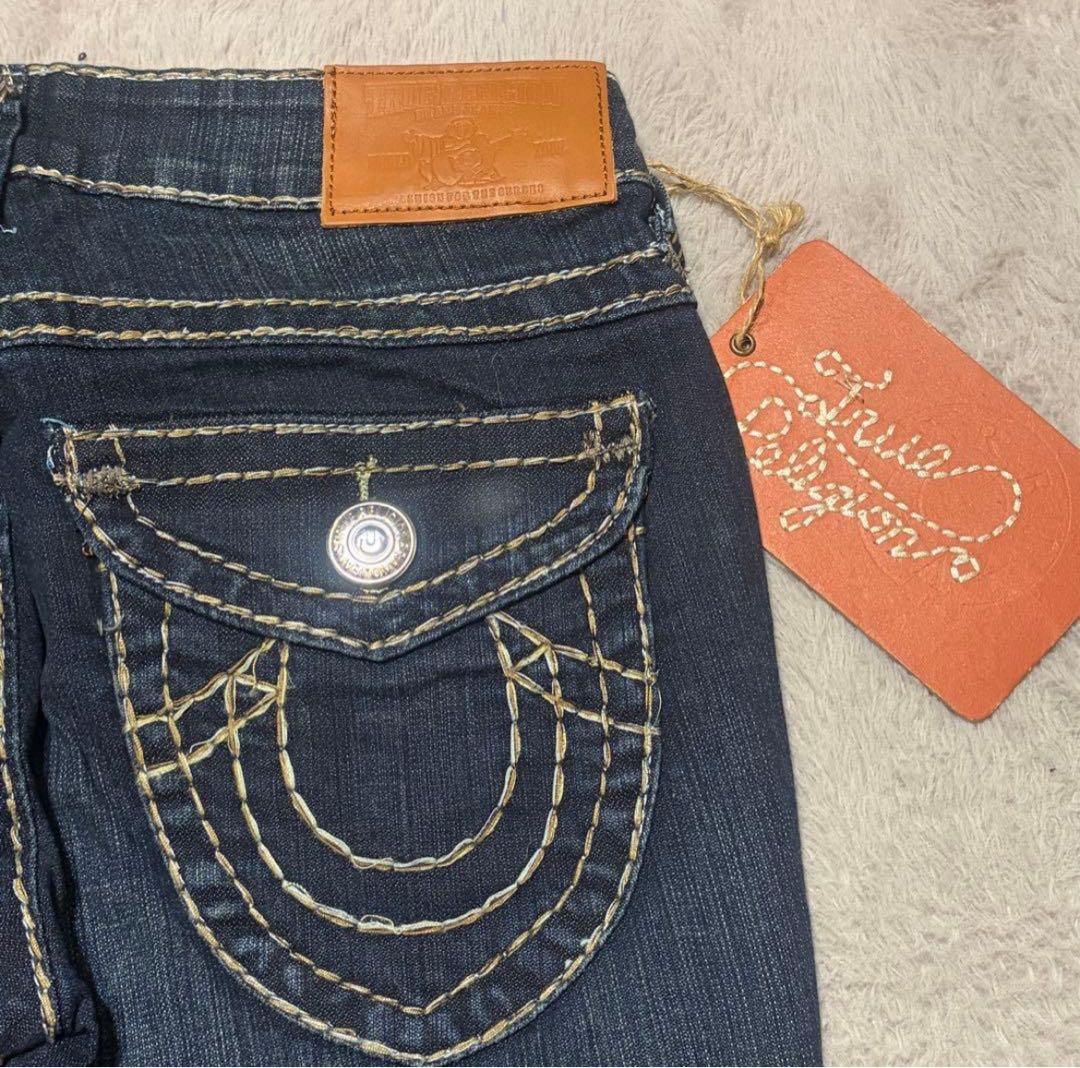 True Religion フレアデニムパンツ