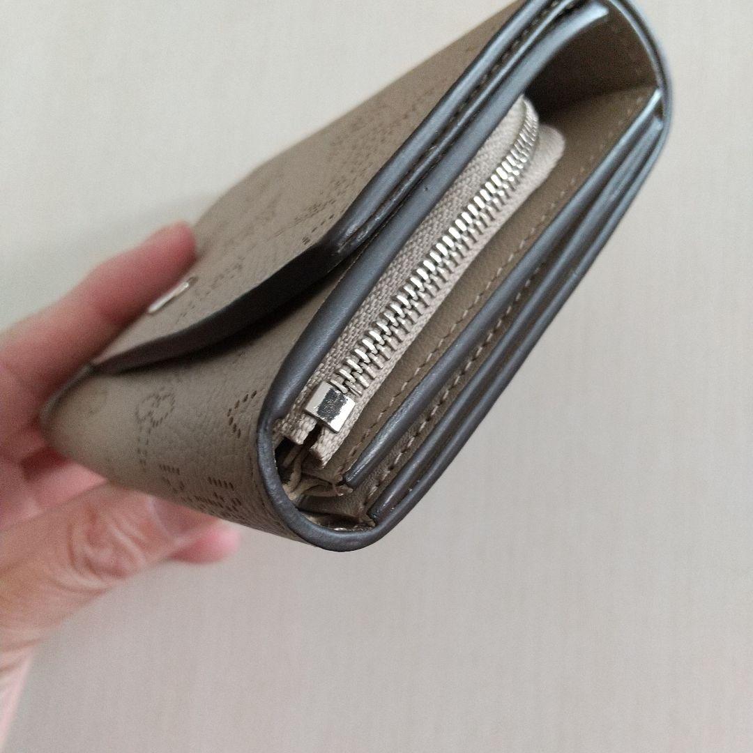 LOUIS VUITTON ポルトフォイユ マヒナ イリス 財布