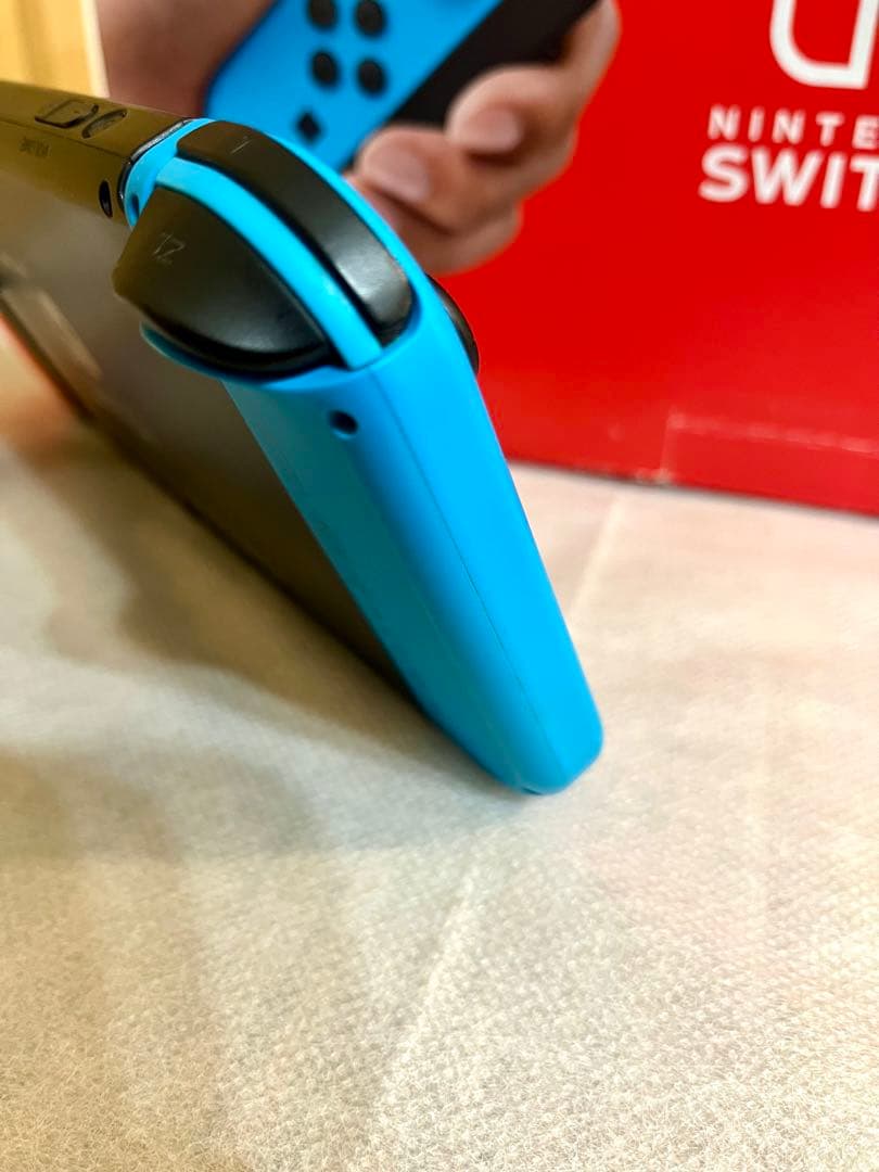 Nintendo Switch スイッチ　本体　付属品完備　任天堂