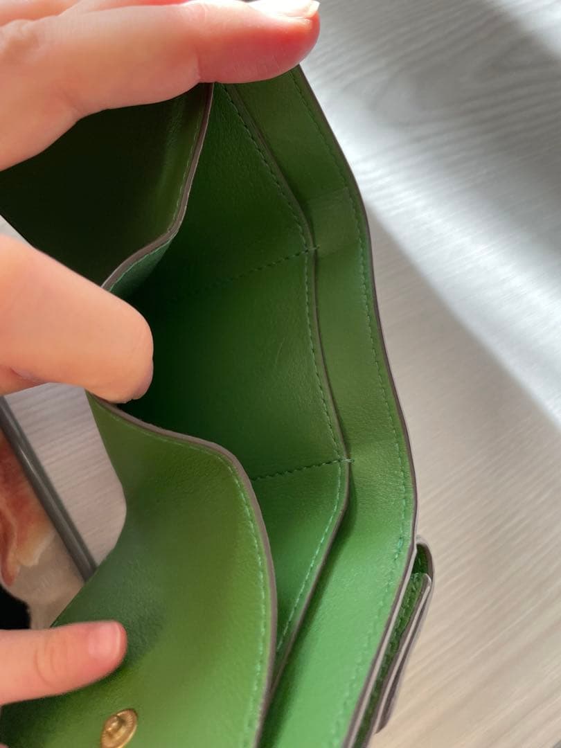 takotakoTORYBURCH グリーン 三つ折り財布