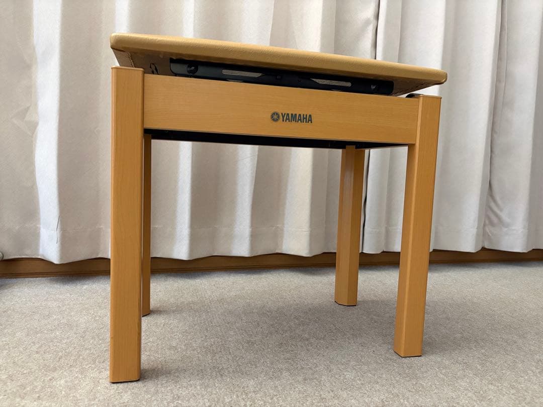 YAMAHA 電子ピアノ椅子　中古