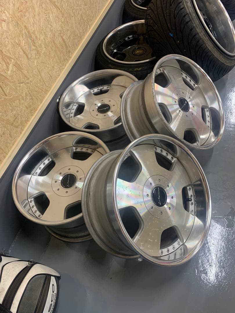 SSR ヴィエナ ビエナ ディッシュ18インチ 11j 114.3 ユーロライン