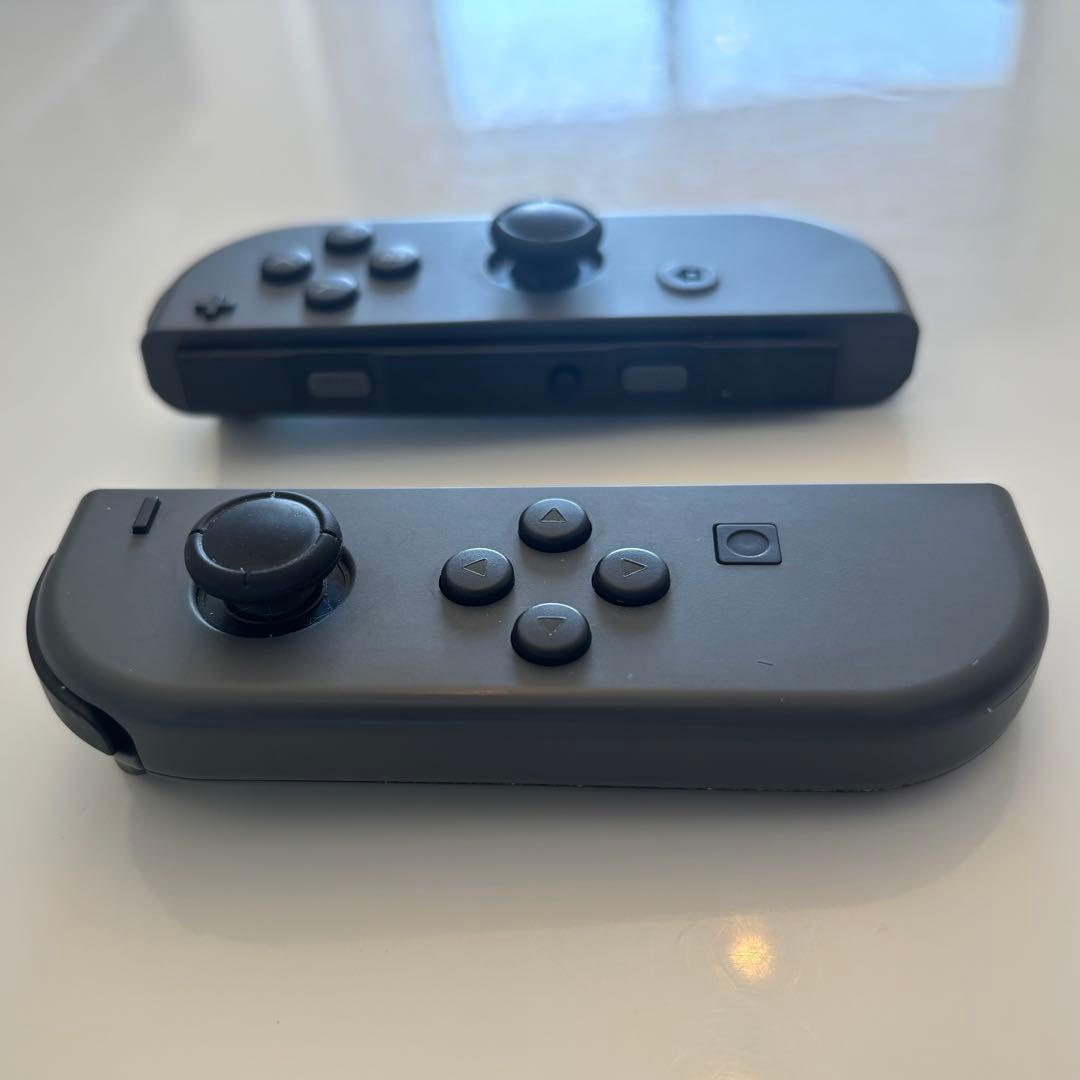 L*m様 Nintendo Switch 本体 保護フィルム付き　携帯用ケース付