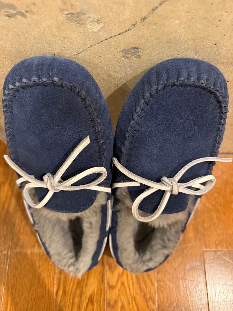 最終価格　2度着用⭐︎26㎝ UGG ネイビー モカシン