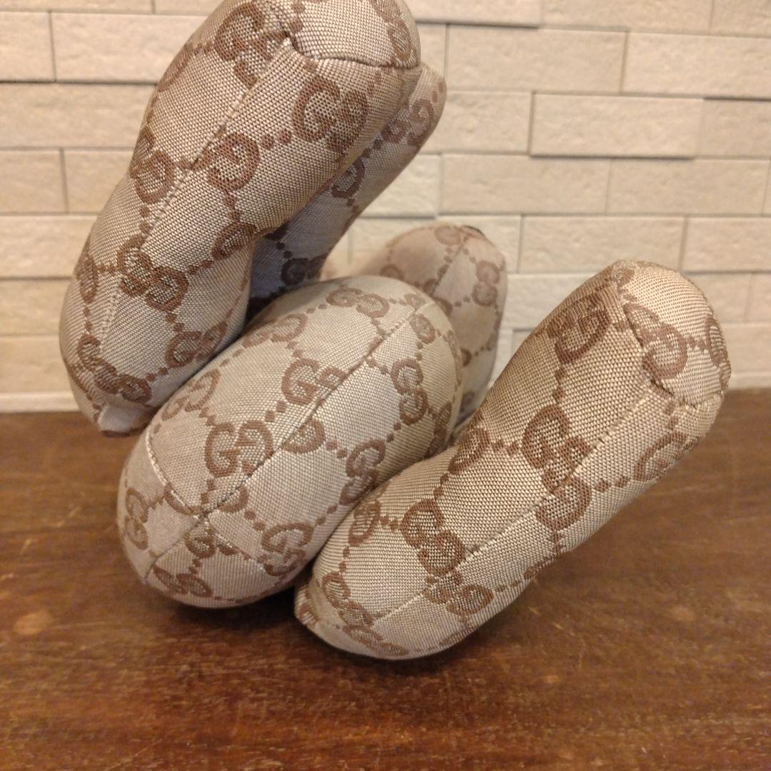 Gucci ロゴ入り ベージュ クマ型ぬいぐるみ