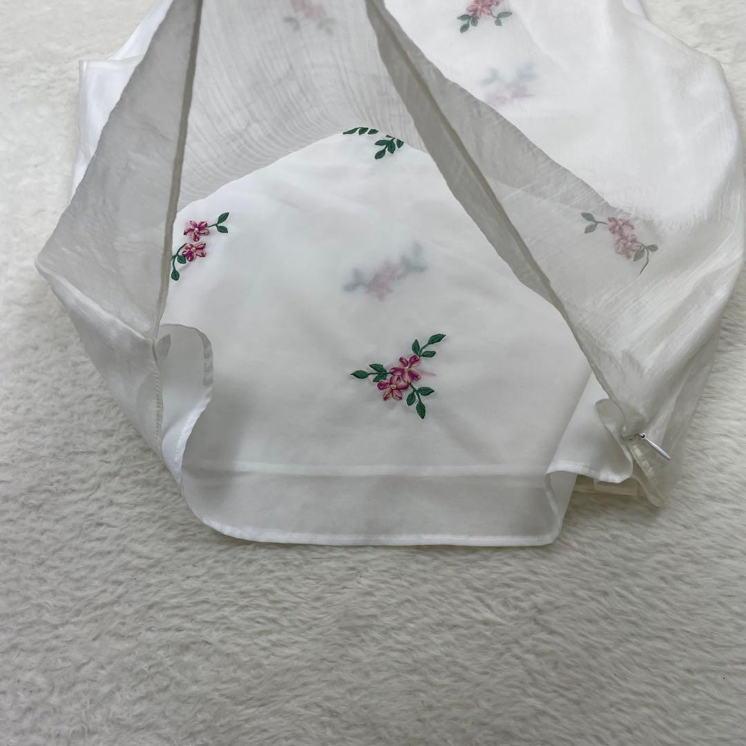 美品　VIVIENNE TAM 上下セット　花柄刺繍入りキャミソール スカート