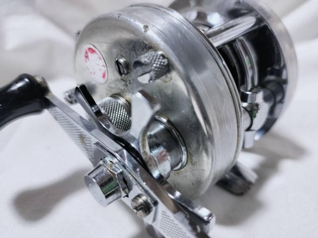 アブガルシア　アンバサダー4500C　ビンテージ　リール abu 　シルバー