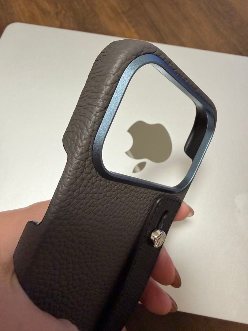 【早い者勝ち♡】iPhone17pro専用 バックカバーケース シュリンクレザー