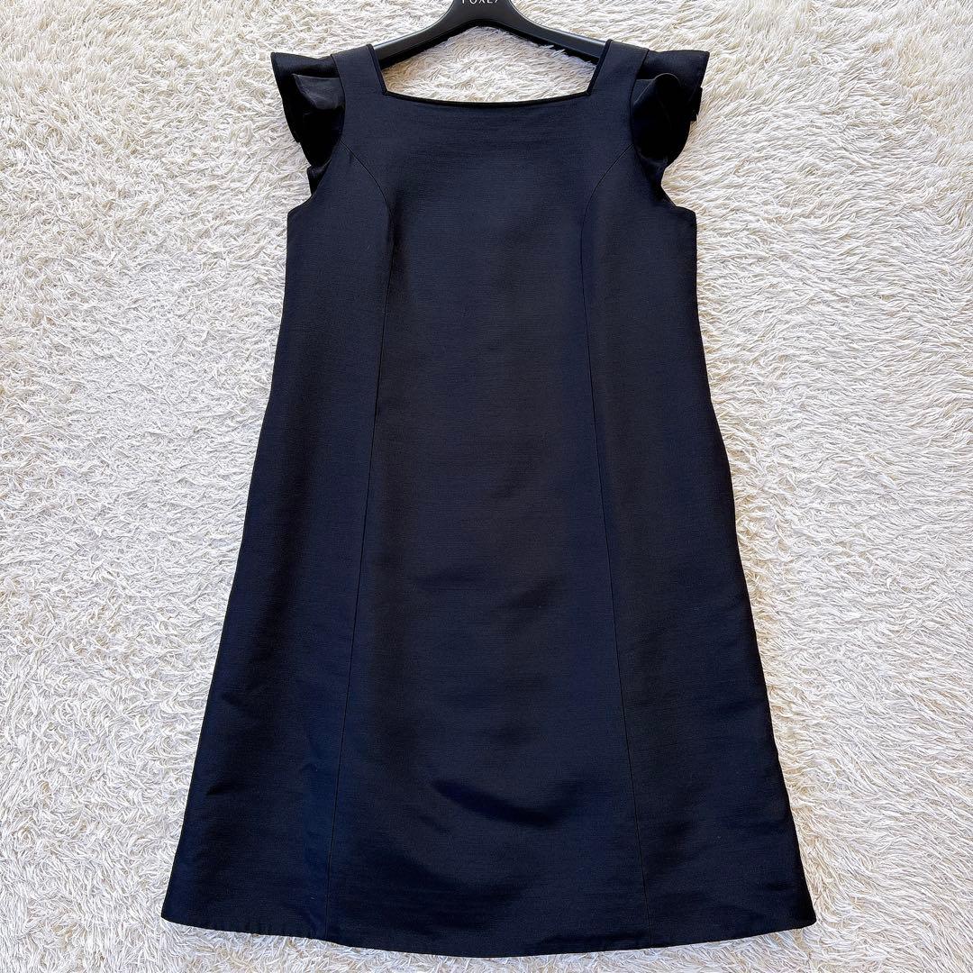 フォクシー Dress フリルドレス 40 黒 ひざ丈 光沢 袖フリル